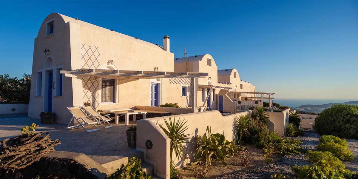 Aegagros Caldera Houses