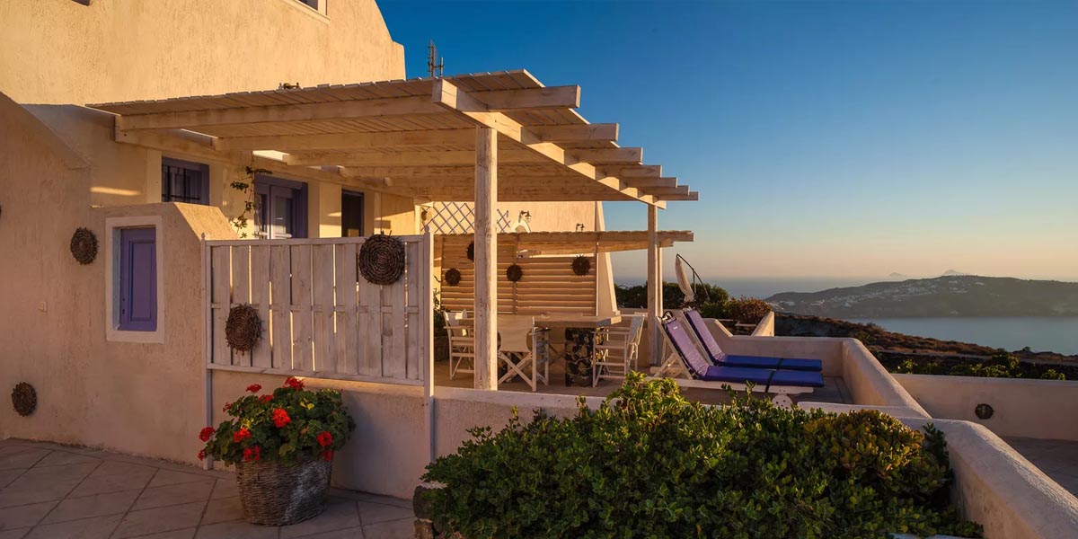 Aegagros Caldera Houses