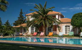 Aeolos Boutique Hotel & Suites