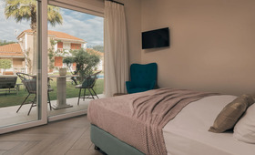 Aeolos Boutique Hotel & Suites