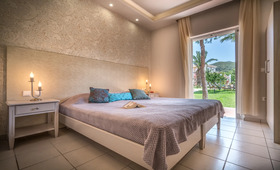 Aeolos Boutique Hotel & Suites