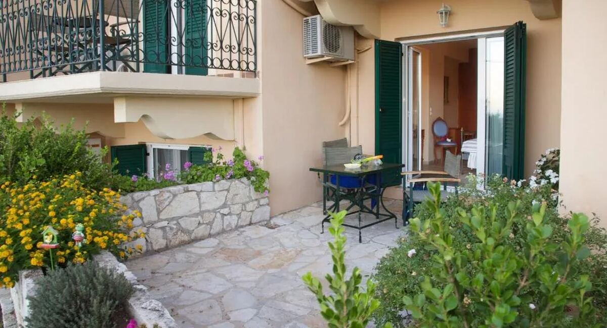 Agnantia Hotel Apartments