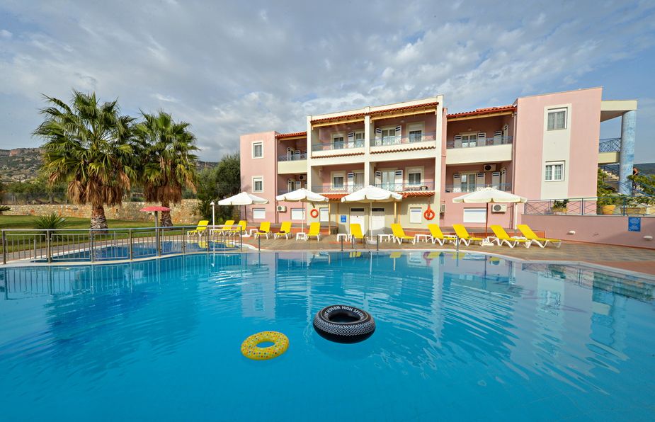 Aiolos apartments and studios Stoupa