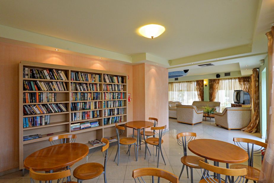 Aiolos apartments and studios Stoupa