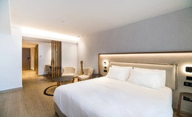 Akasha Beach Hotel