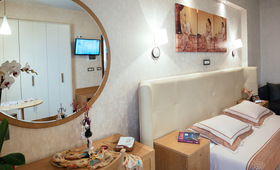 Alexandros boutique hotel (incl. auto)