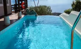 Alexena Apartments