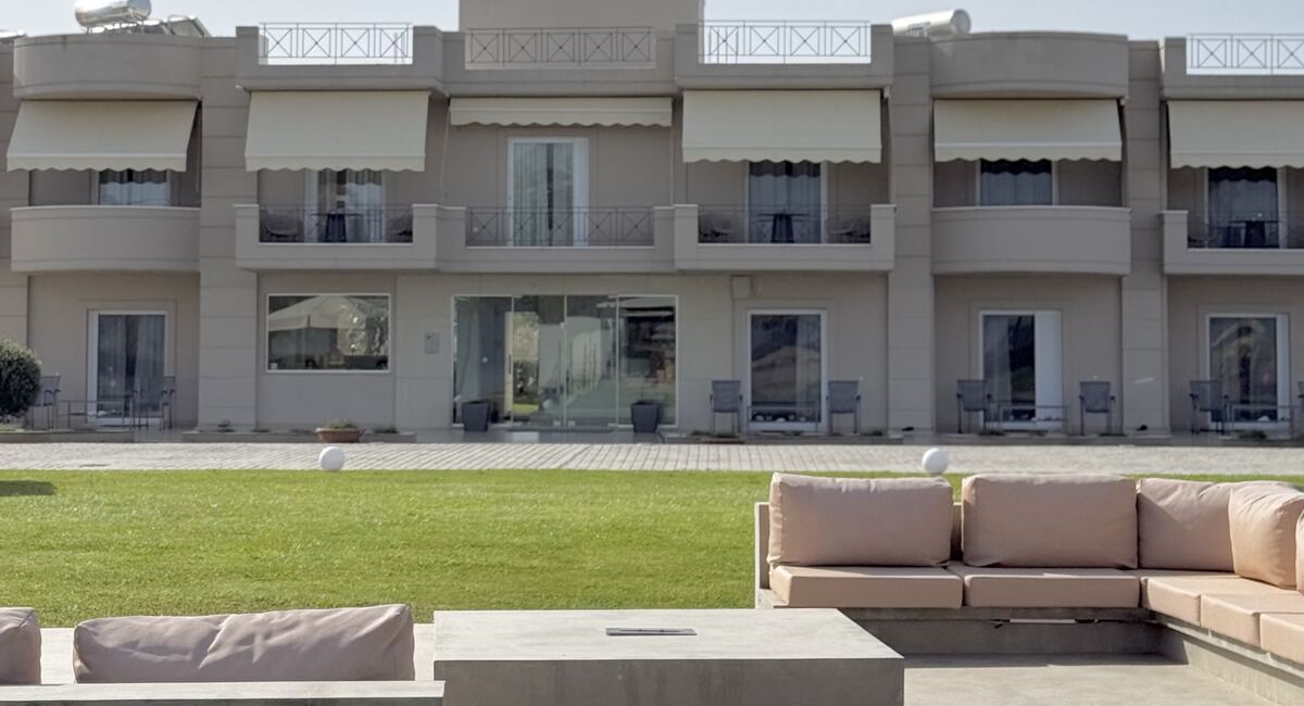 Apolonio Hotel