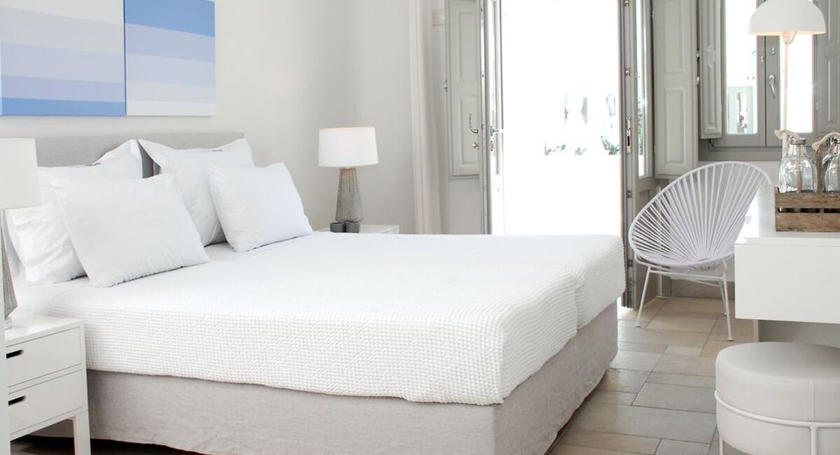 Aqua Blue Hotel