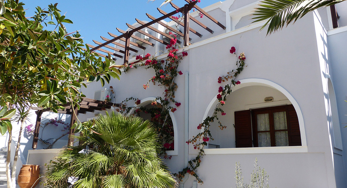 Black Sand Apartments