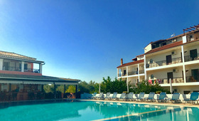 Bruskos Hotel & Suites