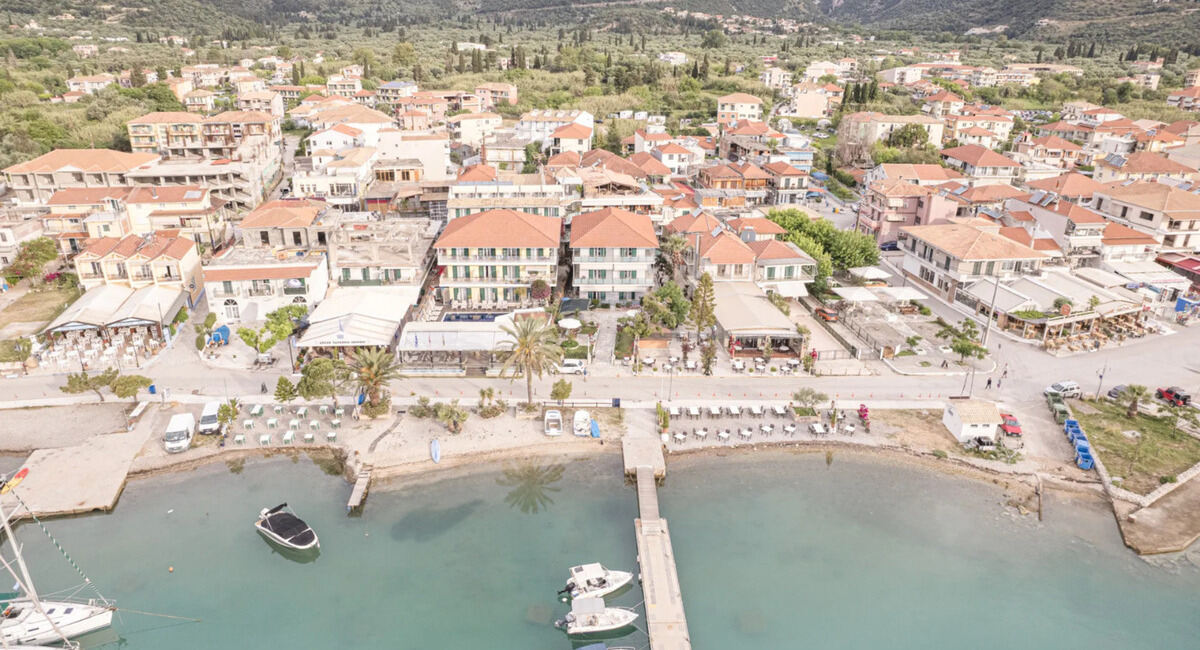 Captains Seafront Apartments