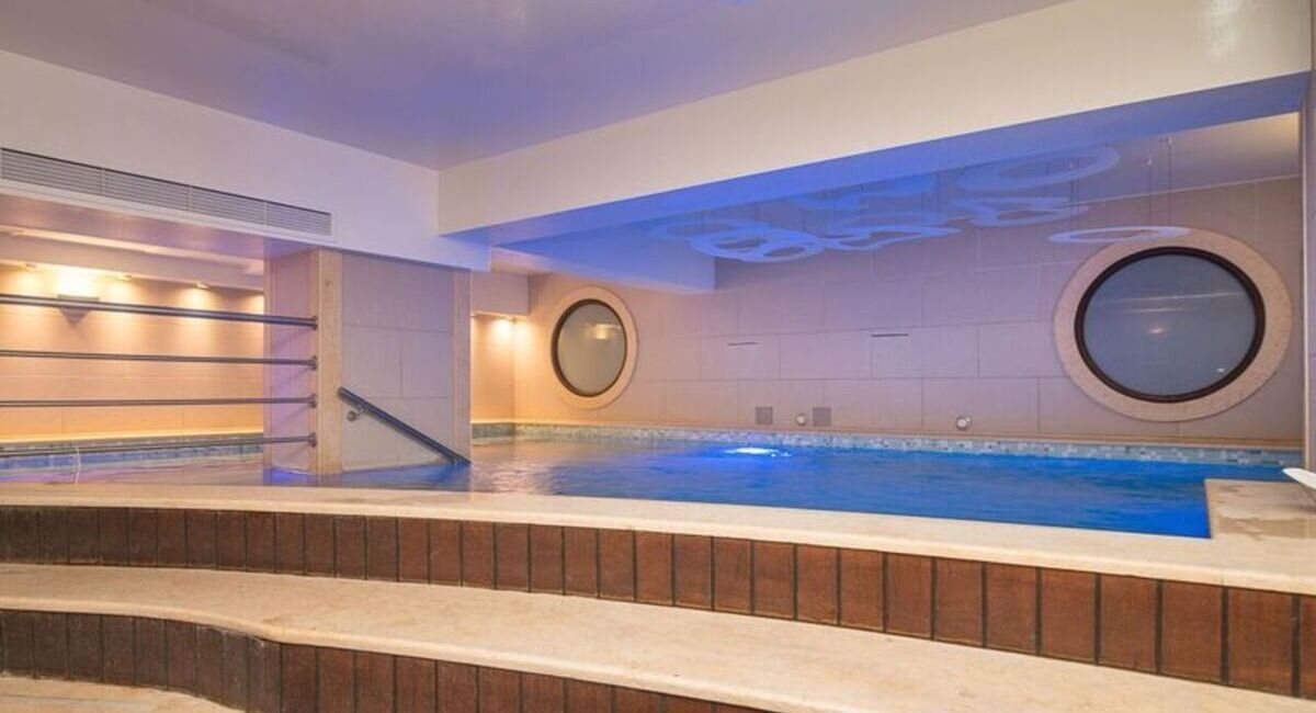 Cosmopolitan Hotel & Spa