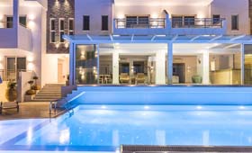 Cyano Boutique hotel (incl auto)