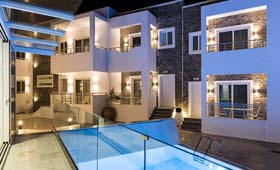 Cyano Boutique hotel (incl auto)