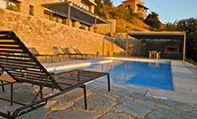 Elafivolia Arahova Suites (incl. auto)