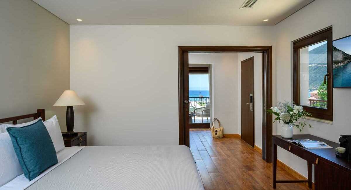 Elisso Hotel