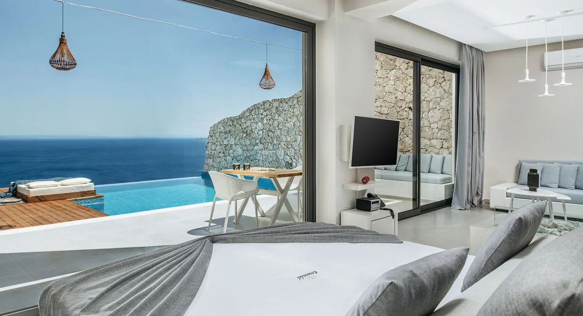 Emerald Villas & Suites