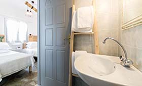 Evi Rooms
