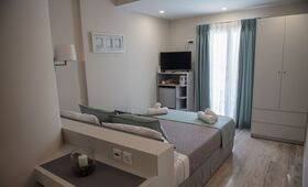 Fomithea Hotel