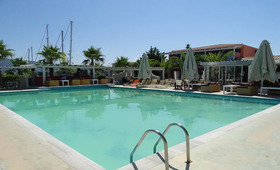 Ianos hotel