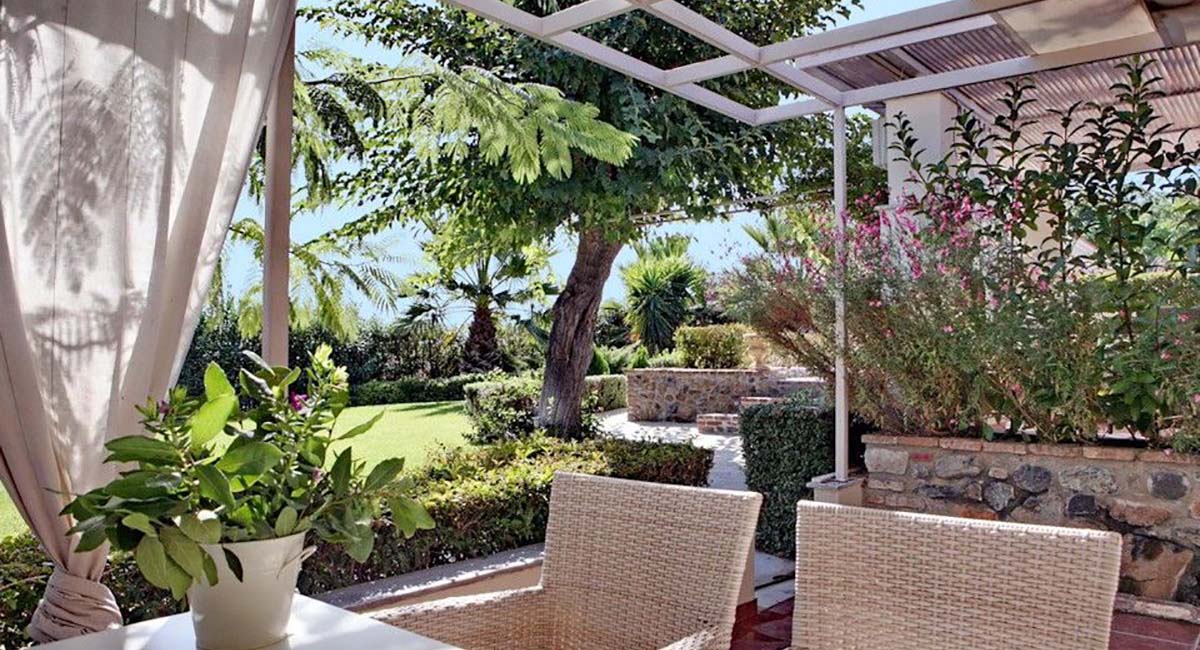 Ikies Lesvos Mytilene