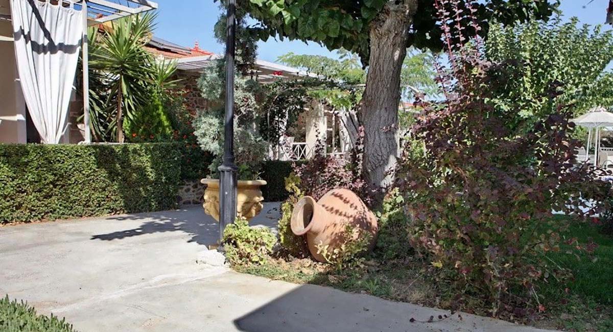 Ikies Lesvos Mytilene