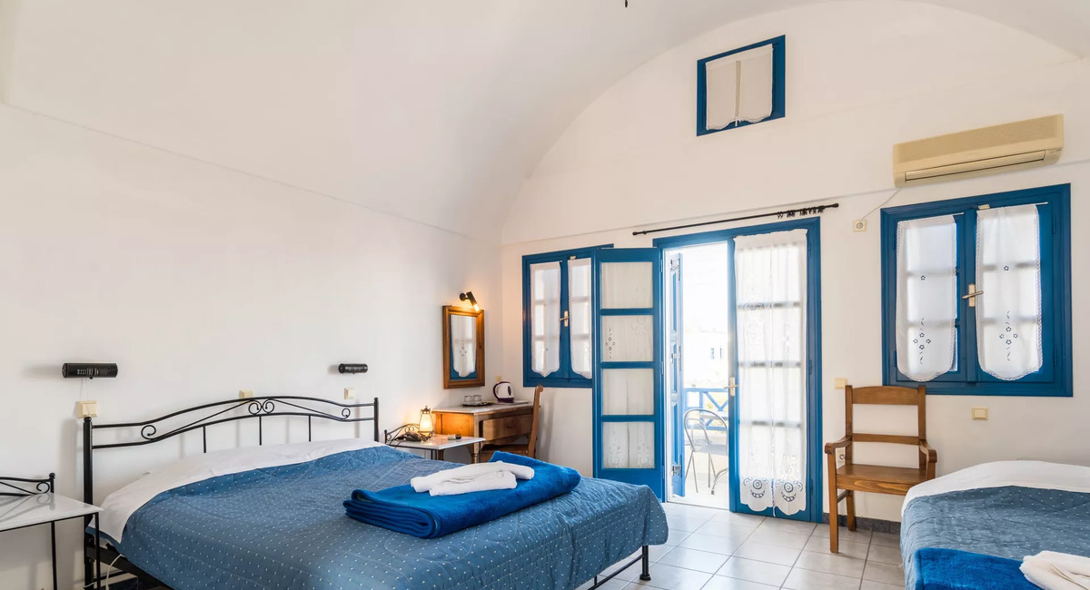 Irigeneia apartments Santorini