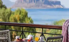 Iris Beach Hotel (incl. auto) - Foto 1