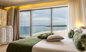 Kalamaki Luxury Suites