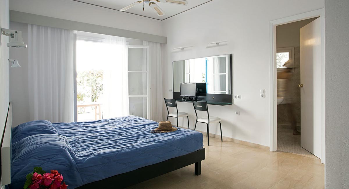 Kamari Beach Hotel Santorini