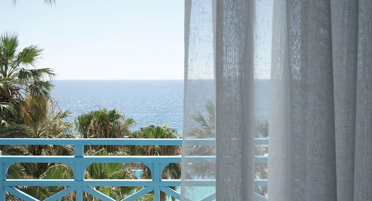 Kamari Beach Hotel Santorini