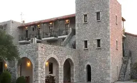 Kastro Maini Mani