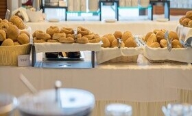 Kymi Palace (incl. auto)