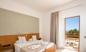 Ledras Beach Hotel & Villas