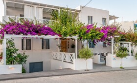 Milos Bay Suites