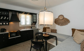 Naxos Euphoria Suites