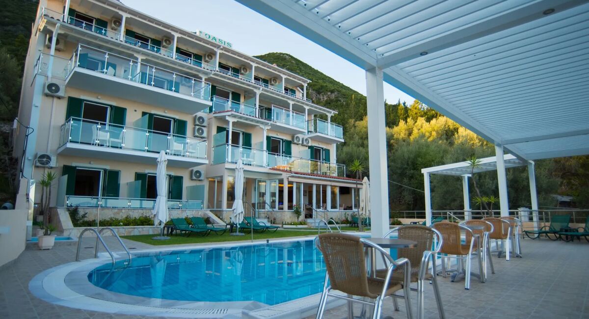 Oasis Hotel Perigiali