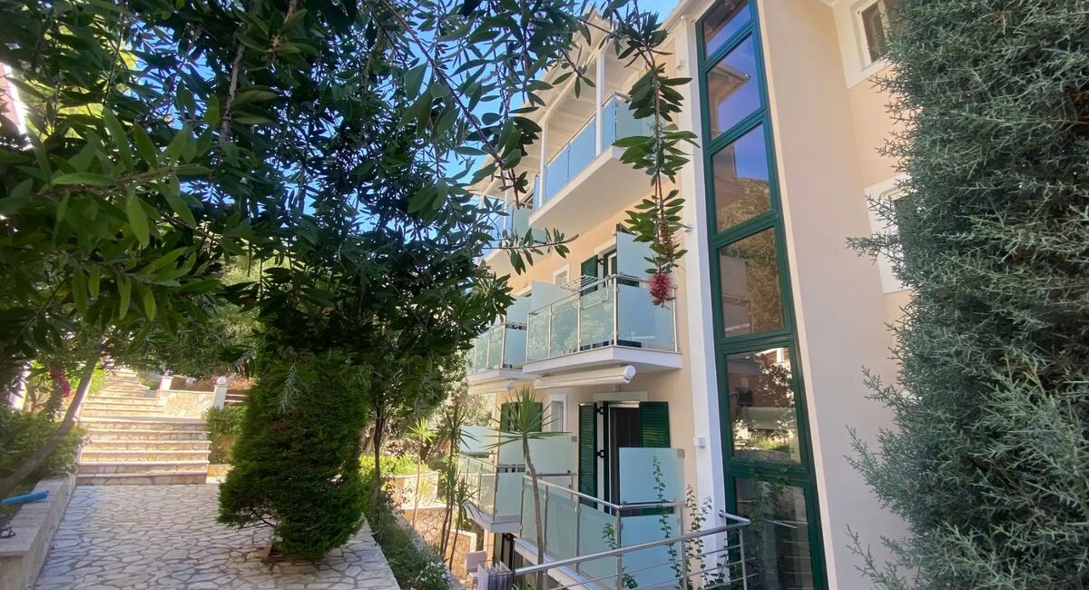 Oasis Hotel Perigiali