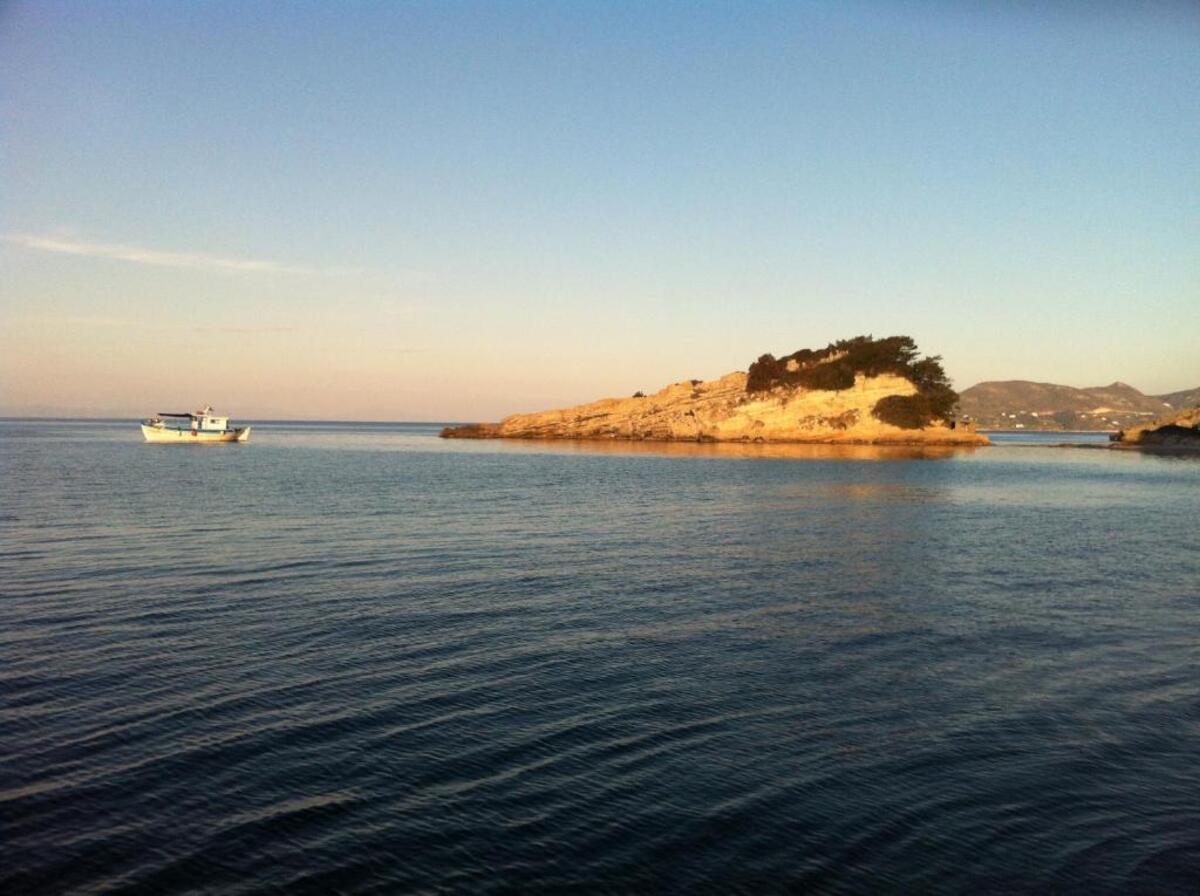 Poseidon Apart Hotel