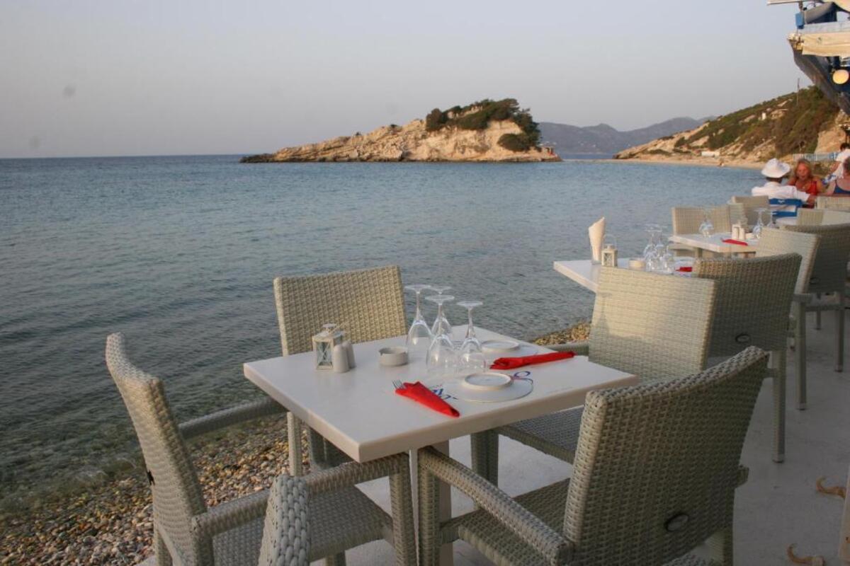 Poseidon Apart Hotel