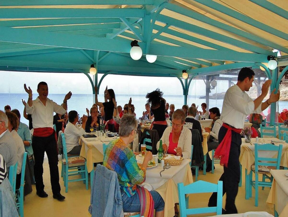 Poseidon Apart Hotel