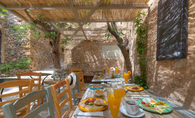 Ritsos Guesthouse Monemvasia (incl. auto)