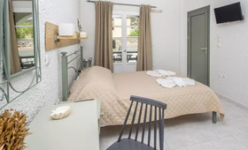 Syros inn