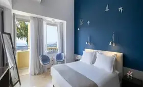 The Majestic Hotel Santorini