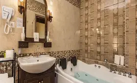 Theatro Hotel Odysseon (incl. auto)