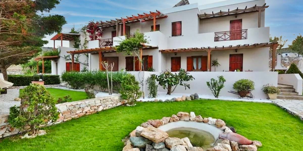 Ventoura Studios Apartments