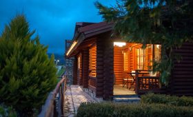 Xenios Chalets (incl. auto)